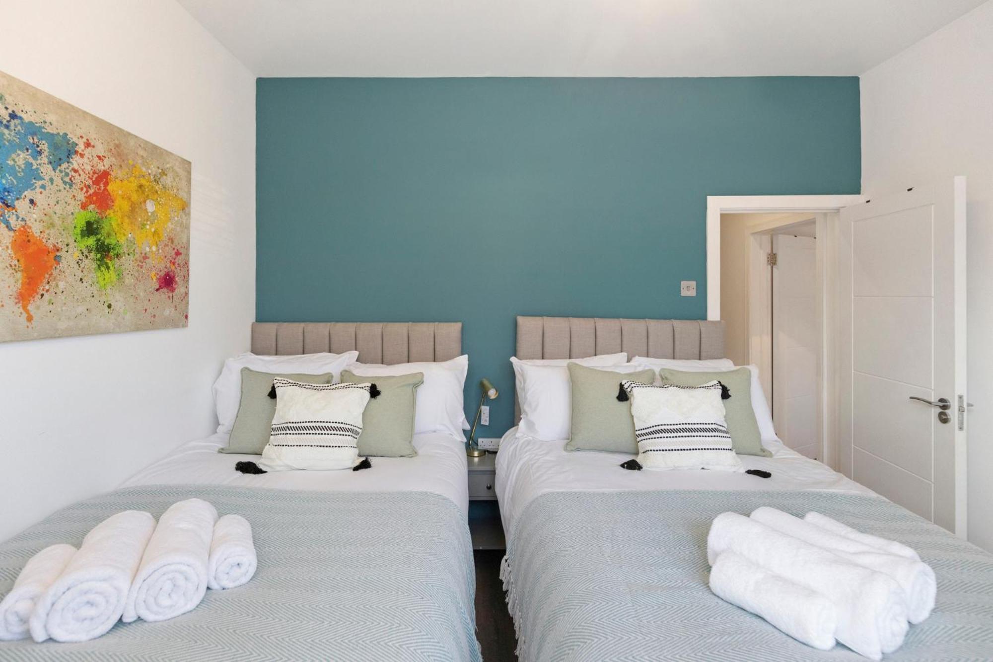 Rose Suite Camden Town 3 Bedroom Sleeps 11 London Bagian luar foto