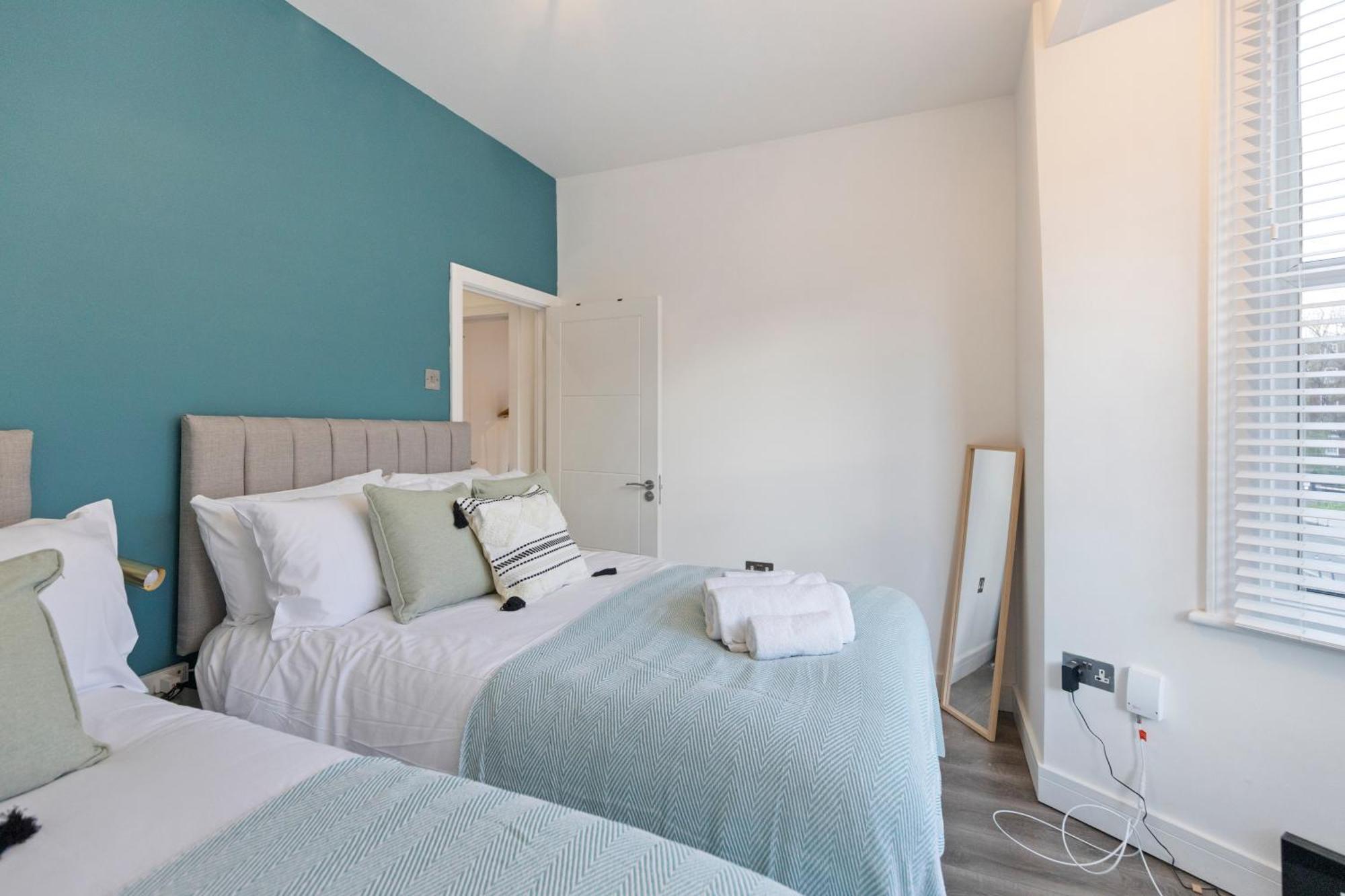 Rose Suite Camden Town 3 Bedroom Sleeps 11 London Bagian luar foto