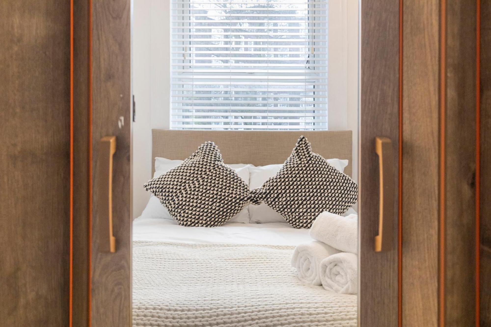 Rose Suite Camden Town 3 Bedroom Sleeps 11 London Bagian luar foto